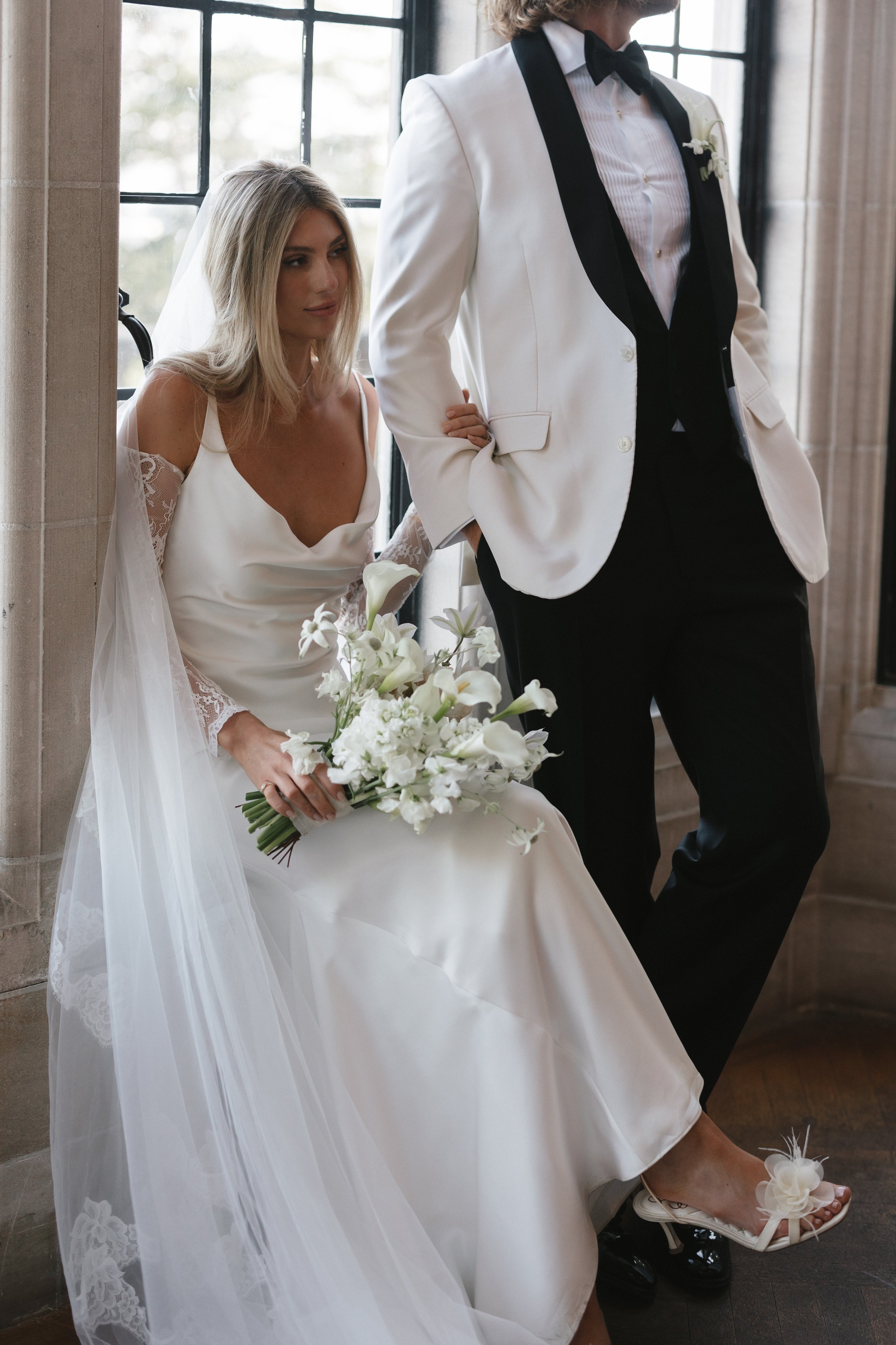 Romantic garden ceremony florals by Dogwood Florals
